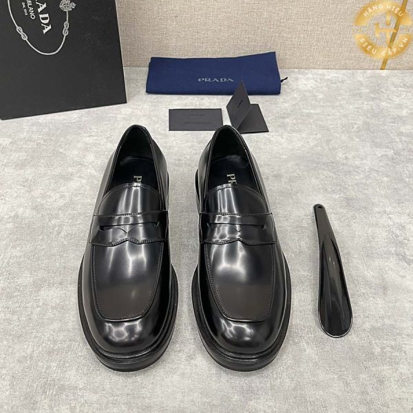 Giày lười Loafer Prada siêu cấp màu đen trơn PR003