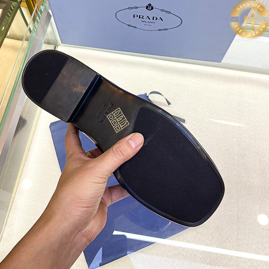 Quyền lợi khi mua giày lười Loafer Prada hàng hiệu siêu cấp PR004