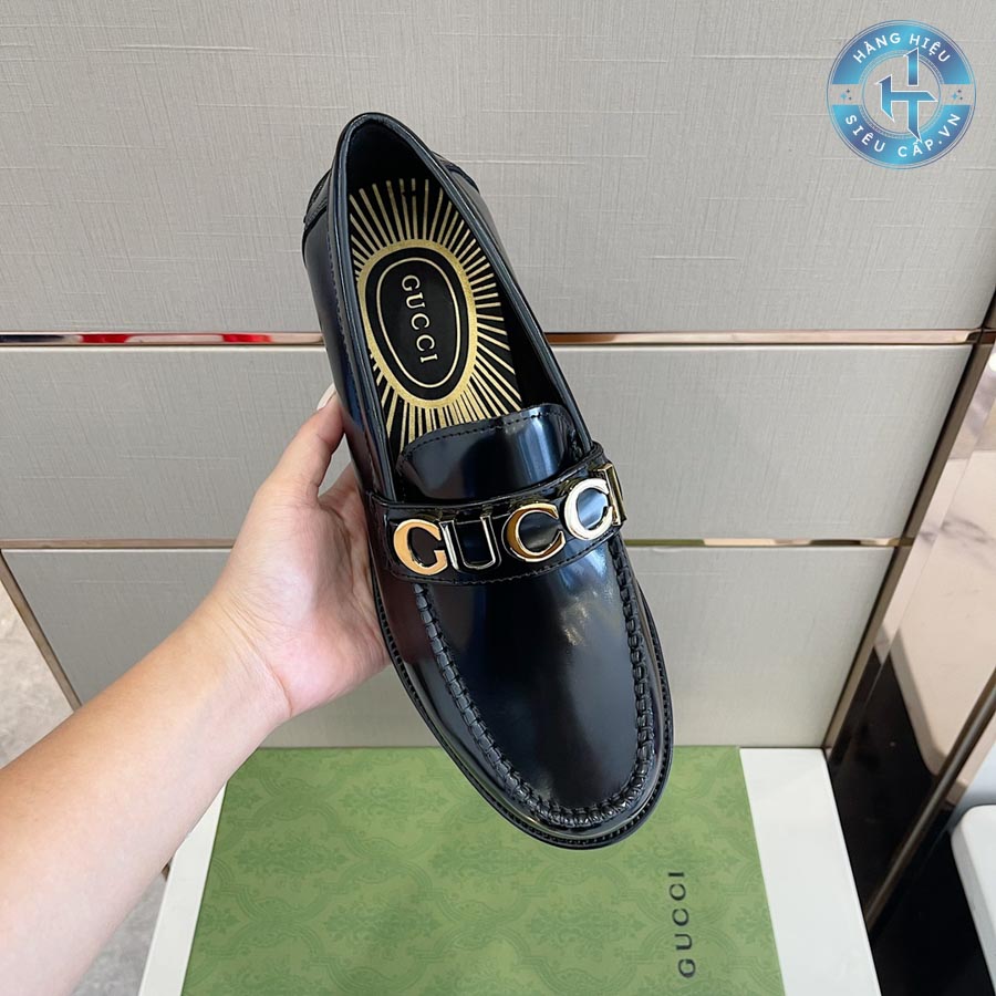 Được làm từ chất liệu cao cấp, giày lười Gucci like auth mang lại sự thoải mái và bền bỉ
