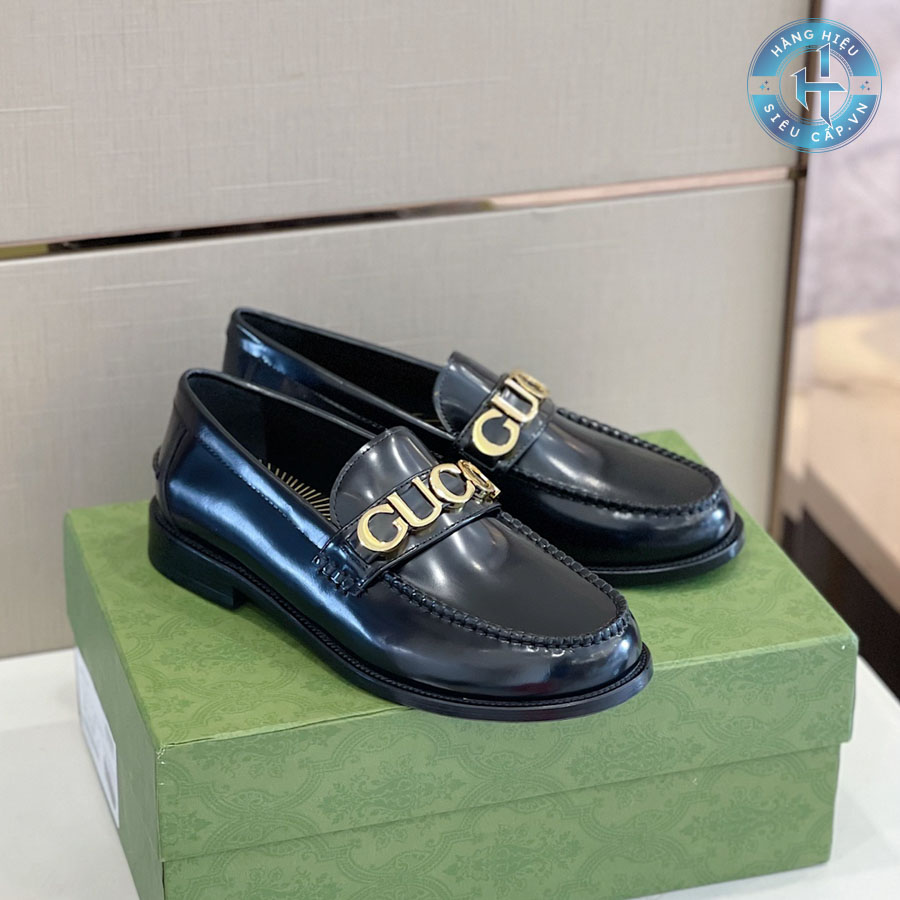 Thiết kế dễ xỏ của giày lười nam cao cấp hàng hiệu đem lại sự thoải mái mỗi khi di chuyển