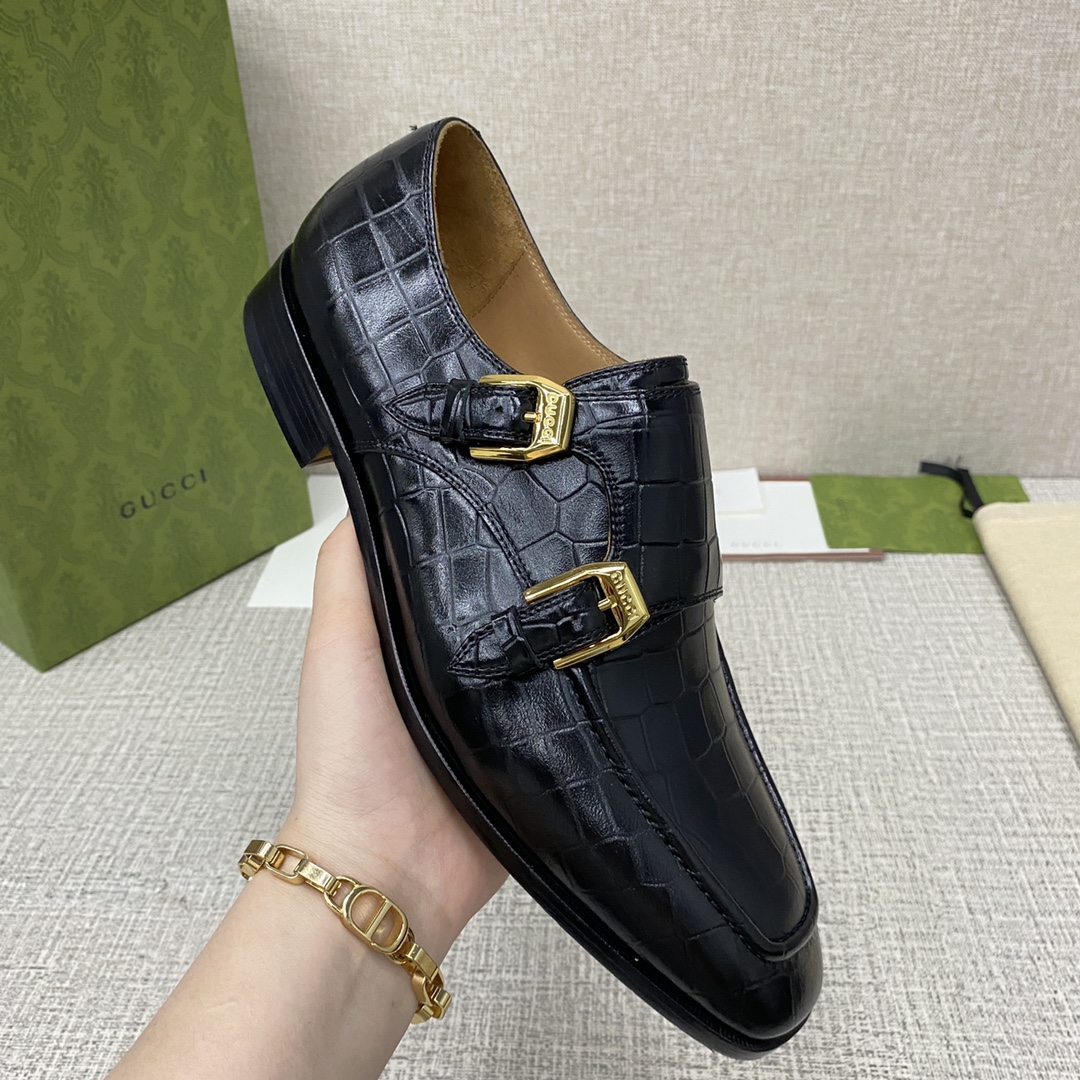 Giá thành hợp lí của giày lười Loafer Gucci siêu cấp hàng hiệu GCQ25