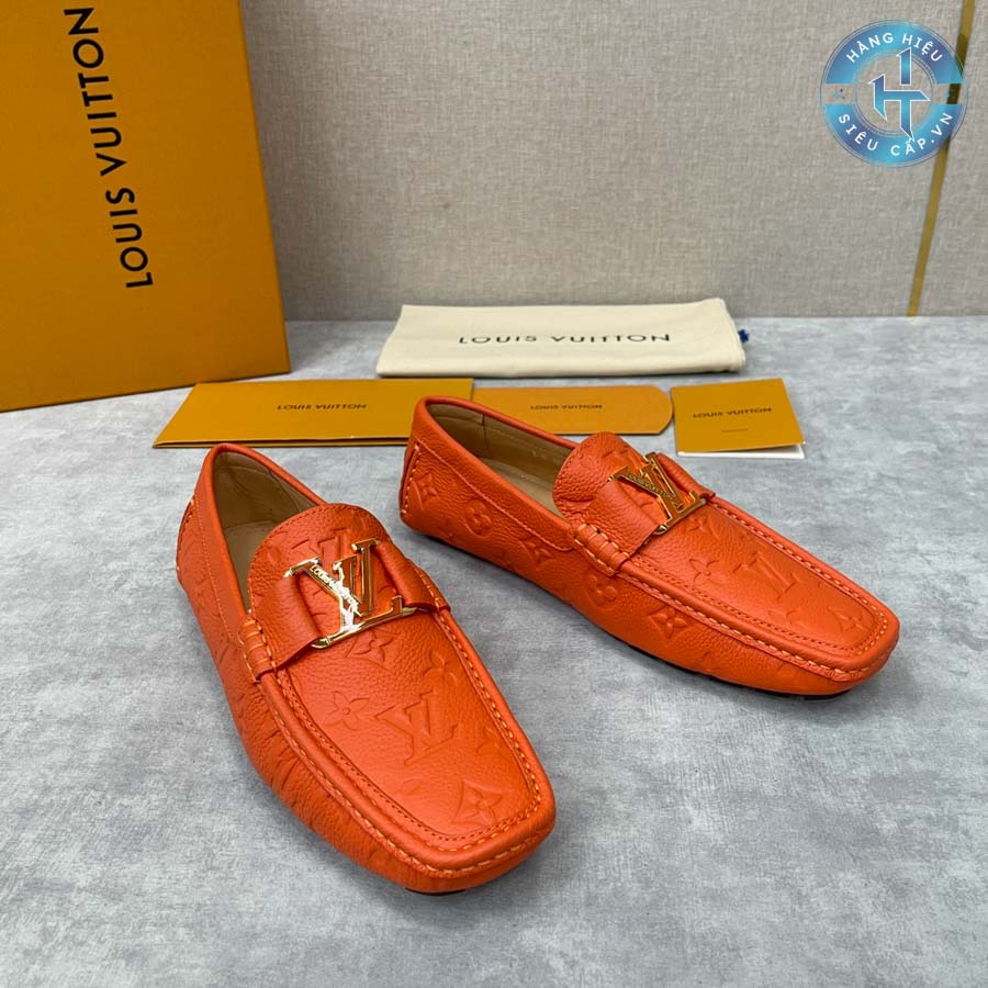 Màu cam nổi bật của giày lười Moca nam Louis Vuitton Like Auth