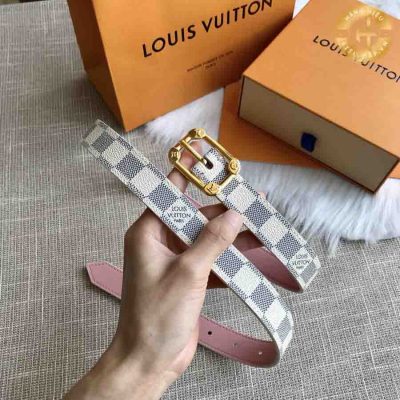 Belt Louis Vuitton nữ siêu cấp Like Auth là một thiết kế tinh tế, tuy đơn giản nhưng vẫn tỏa sáng rực rỡ