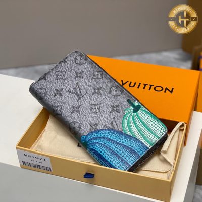 vi cam tay louis vuitton hang hieu like auth 1