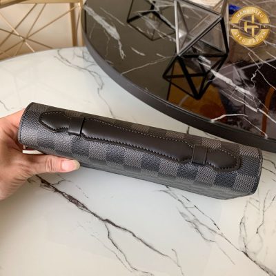 vi cam tay nam louis vuitton like auth 1