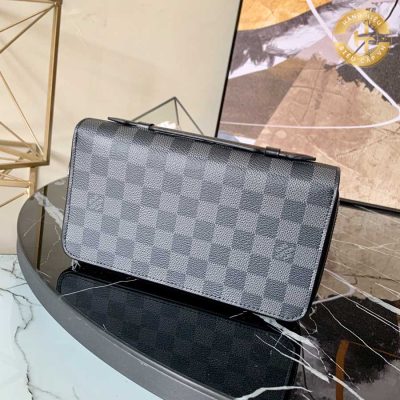 vi cam tay nam louis vuitton like auth 3