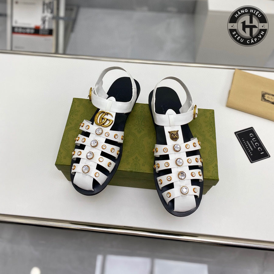 Thiết kế của dép sandal nam Gucci like auth đem lại sự tiện lợi