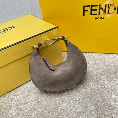 tui deo cheo fendi like auth 1
