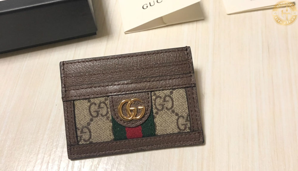 ví Gucci nữ siêu cấp đã có sẵn trên thị trường với mức giá dao động từ 1.000.000 VNĐ đến 2.000.000 VNĐ