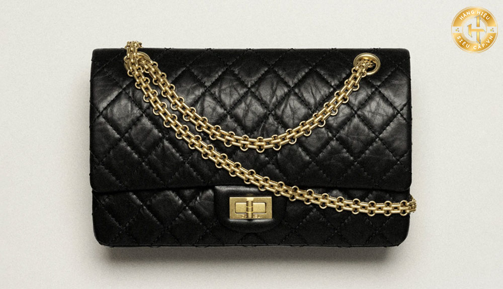 Túi Chanel đen Reissue 2.55