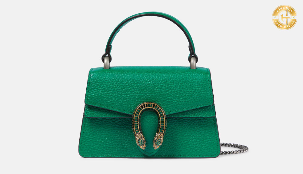 Túi xách Gucci đầu rồng được chế tác từ chất liệu da cao cấp, đảm bảo độ bền bỉ và chắc chắn cho sản phẩm