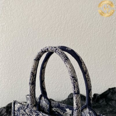 tui christian dior book tote mau xanh hoa tiey hang hieu 5