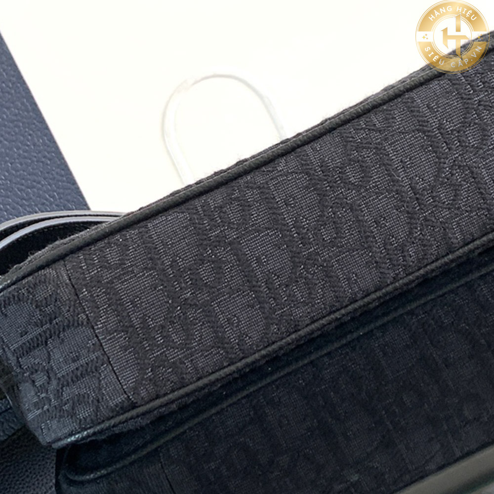 Túi đeo chéo Dior Oblique màu đen hàng hiệu hoạ tiết nổi CD 203 2024