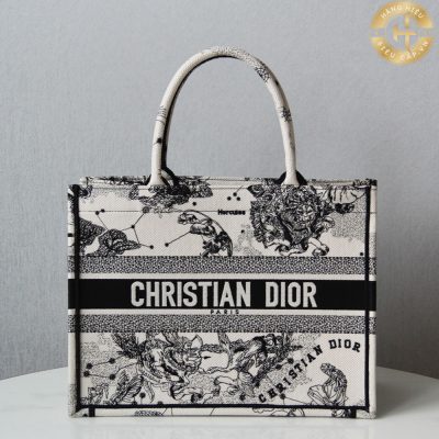 tui xach christian dior book tote trang den 1