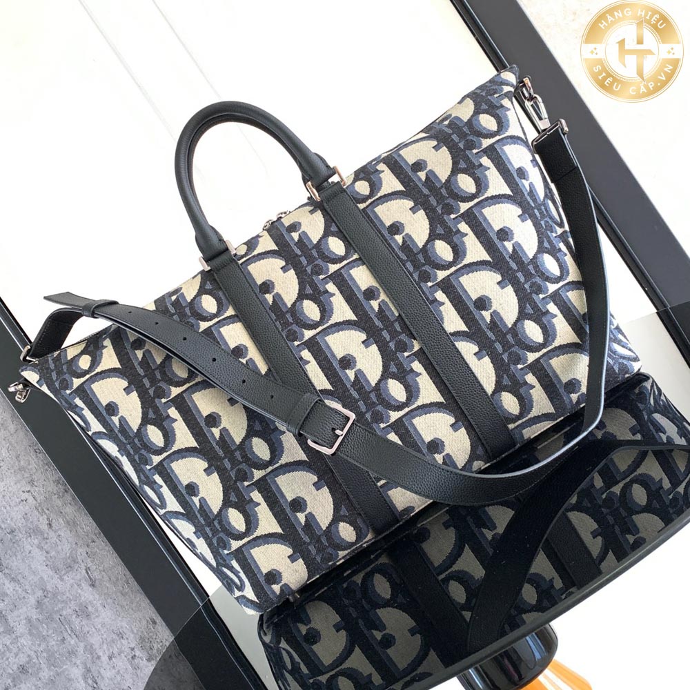 Túi xách Dior đeo chéo Weekender hoạ tiết Hàng Hiệu cận chính hãng