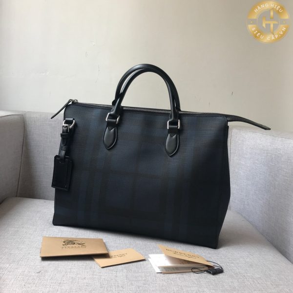 burberry bag mau den da tron 7