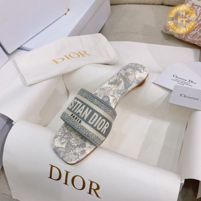 dior dep nu mau trang can chinh hang 2