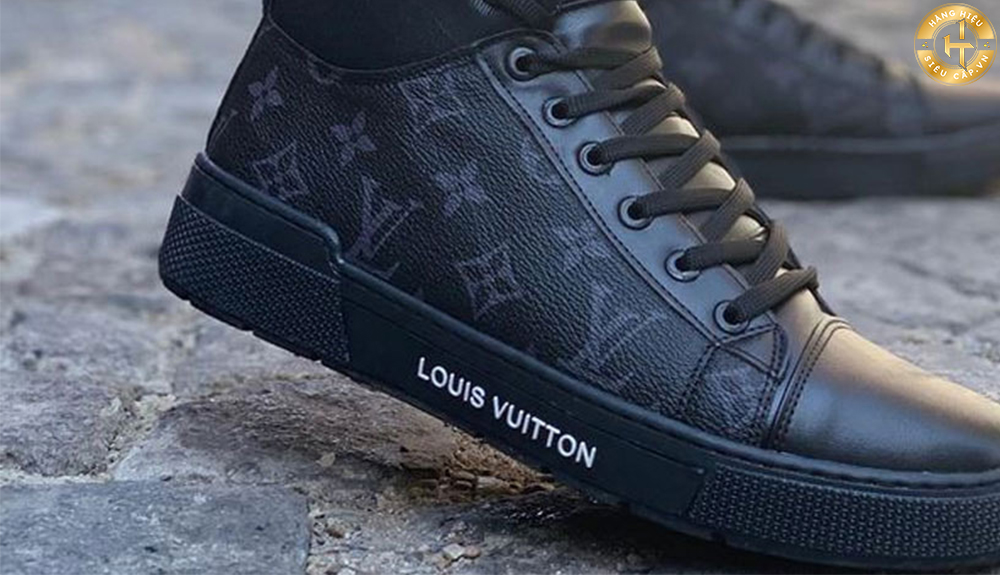 Sự nổi tiếng của các sản phẩm giày Louis Vuitton là vô cùng đáng kể và đã trở thành biểu tượng của phong cách và đẳng cấp.