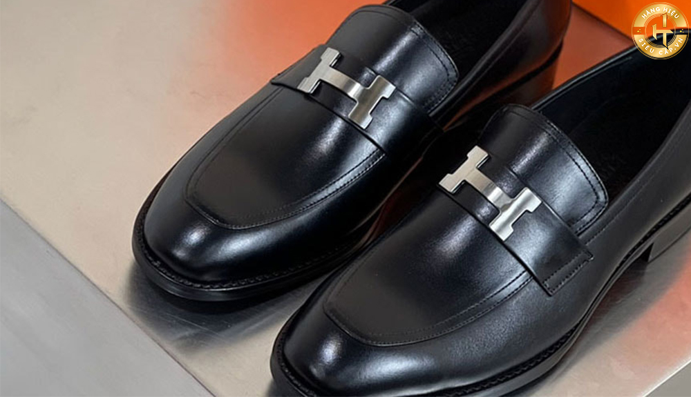 Hiện nay giày lười Hermes Like Auth ” Like Auth ” có mức giá tham khảo dao động từ 5.000.000 VNĐ đến 9.000.000 VNĐ.