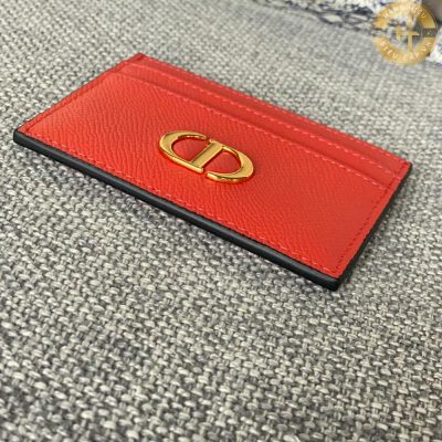 vi dior mini can chinh hang mau do logo vang dung the 2