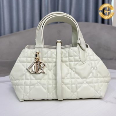 tui xach christian dior 4 3