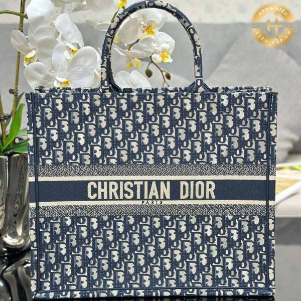 tui xach christian dior (1)