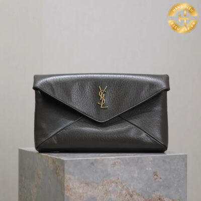 tui bi thu ysl (1)
