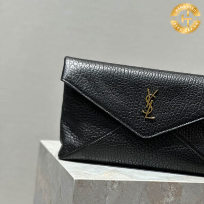 tui bi thu ysl (2)