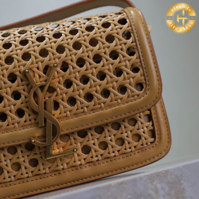 tui ysl mau vang (2)